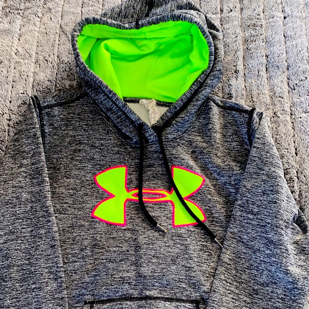 UA Hoodie VGUC